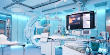 La Comunidad de Madrid invierte 11 millones de euros en material hospitalario para prevenir la trombosis venosa profunda