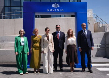 Díaz Ayuso inaugura en Alcobendas dos nuevos Centros de Procesamiento de Datos: “Madrid es el lugar donde todo el mundo quiere estar”