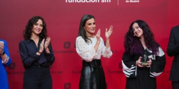 Díaz Ayuso: “La lectura es la primera línea de aprendizaje, fundamental en la era digital”