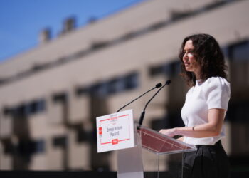 Díaz Ayuso denuncia el “escándalo internacional” de la imputación de Zapatero y espera que el Gobierno no “intente encubrir la verdad” utilizando la Fiscalía y la Abogacía del Estado