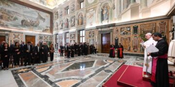 El Papa: Cristianos y musulmanes podemos transformar la indiferencia en solidaridad