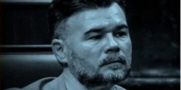 Ofertas Rufián: ¡se cree una mezcla entre Kennedy y Kim-Jong!