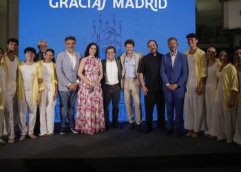 La Comunidad de Madrid reconoce el trabajo de profesionales y empresas que han colaborado en la organización de la visita del Papa León XIV