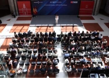 María Rey: ‘Es imprescindible que ejerzamos el periodismo con dignidad, pluralidad y compromiso con los valores democráticos, pero también vigilantes con nuestros propios excesos’