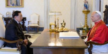 El Papa recibe en audiencia al presidente de Perú