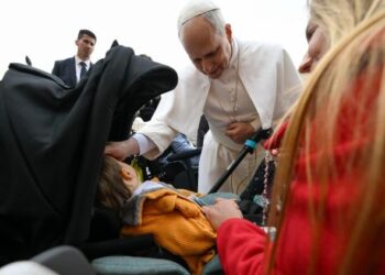 El Papa: La atención sanitaria debe revelar la compasión de Dios a quienes sufren