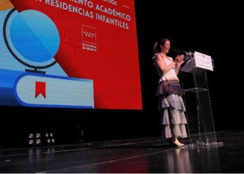 Premio a la excelencia académica de casi un centenar de menores tutelados