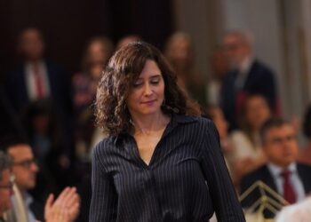 Díaz Ayuso en “la semana más negra que recuerda la izquierda y la democracia española”: “Tenemos a un gobierno desquiciado que ha decidido que las reglas del juego estallen”