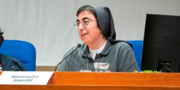 El Papa nombra sor Smerilli como Prefecta del Dicasterio para el Desarrollo Humano