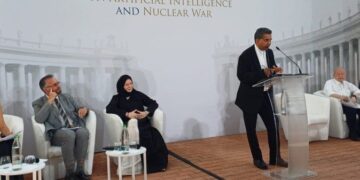 Entre la IA y la guerra nuclear, el compromiso de las religiones