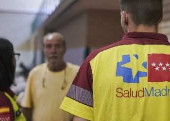 Habilitado un teléfono gratuito para ofrecer orientación sanitaria a los vecinos afectados por los incendios de la Sierra Oeste
