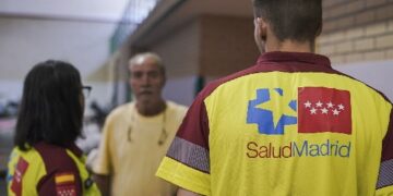 Habilitado un teléfono gratuito para ofrecer orientación sanitaria a los vecinos afectados por los incendios de la Sierra Oeste