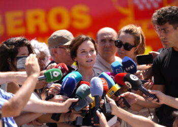 Díaz Ayuso anuncia un millón de euros para ayudar a ganaderos afectados por los incendios en la alimentación y asistencia veterinaria