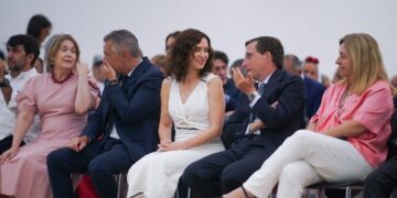 Díaz Ayuso denuncia que el Gobierno ha dejado que España sea invadida en Ceuta por “terroristas que no quiere identificar”: “Sánchez es un irresponsable y un traidor”