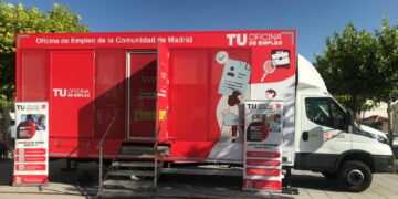 En marcha nuevas rutas del Empleabús para acercar este servicio a once municipios afectados por los incendios