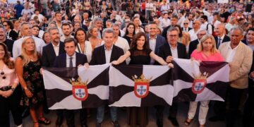 Díaz Ayuso en la concentración de apoyo al pueblo de Ceuta: “Este Gobierno debe dimitir urgentemente, ha abandonado a España entera ante los ojos del mundo”