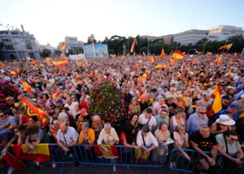 El alcalde de Madrid ha leído el manifiesto de los ayuntamientos de España en apoyo a Ceuta y a los ceutíes desde el Palacio de Cibeles