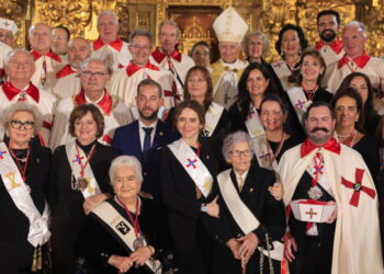 Díaz Ayuso, investida Dama de Honor del Capítulo de la Reina Isabel La Católica en Madrigal de las Altas Torres de Ávila