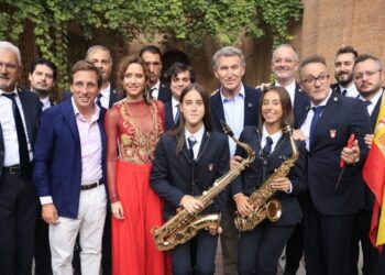 Díaz Ayuso, en la tradicional corrida de la Hispanidad que este año rinde homenaje a Ceuta