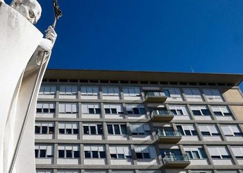 El Papa en el Gemelli: La intervención ha concluido con éxito