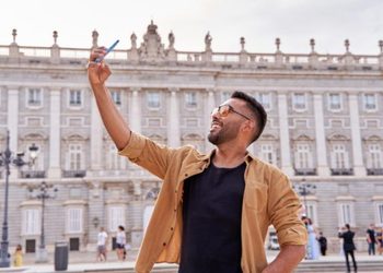 Nuevas modalidades de alojamiento turístico y ampliación de los derechos de los viajeros y las obligaciones de las empresas