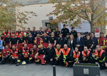 Ensayo del rescate de bienes culturales en un simulacro de incendio en el Real Coliseo Carlos III