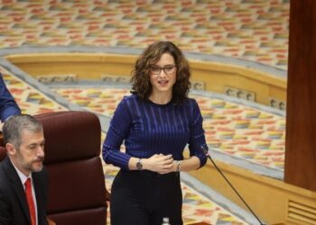 Díaz Ayuso a la portavoz del PSOE: “Una de mis prioridades es que nadie se lucre de la universidad pública para recibir casas a precios específicos para amigos”